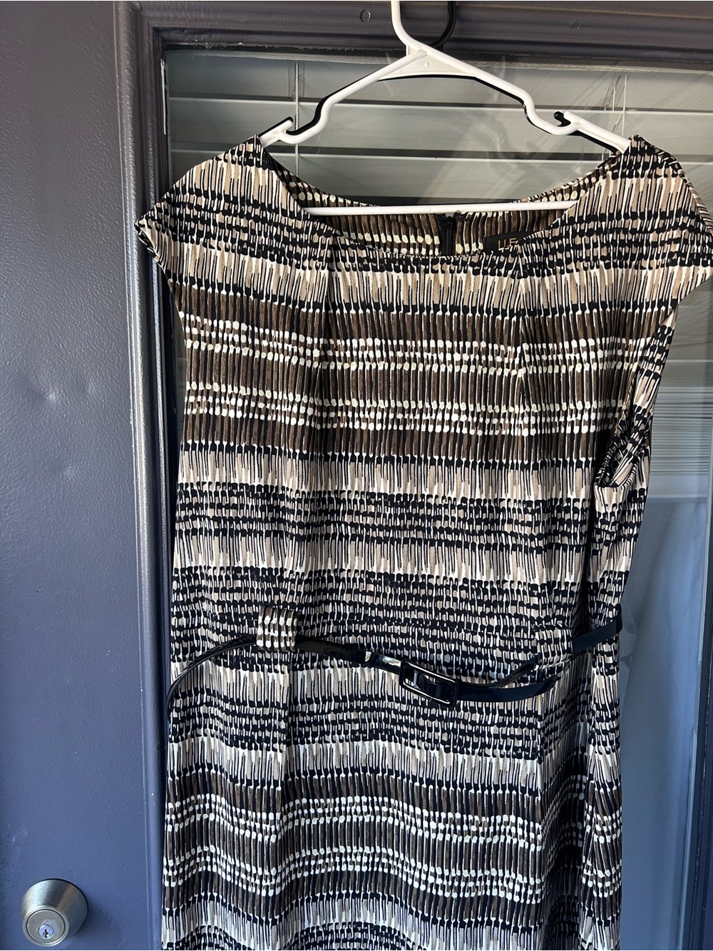 ILE Women’s Black and White Patterned Belted Dress